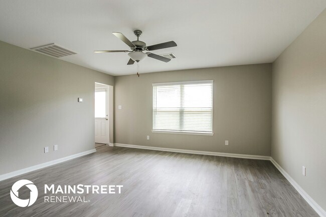 Foto del edificio - 26412 Richter Dr