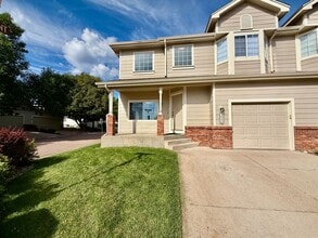 Building Photo - 1053 Samuel Pt
