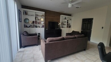 Building Photo - 4349 Lake Tahoe Cir