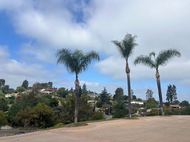 Foto del edificio - 3 bedroom 2 bathroom house for rent in El Cajon