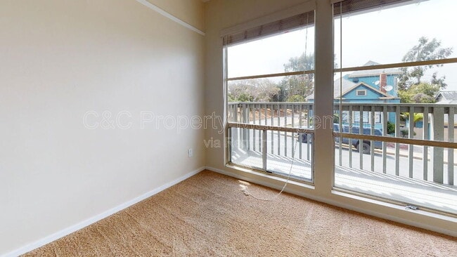 Building Photo - 426 Lighthouse Ave