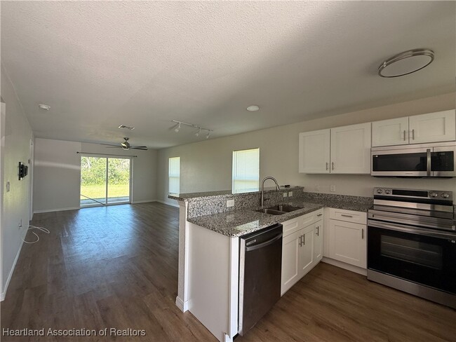 Building Photo - 7039 San Benito Dr