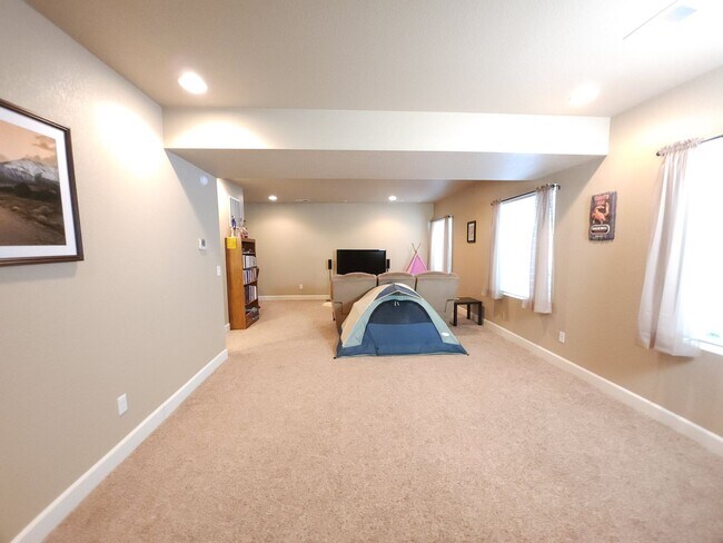 Foto del edificio - 8392 Longleaf Ln