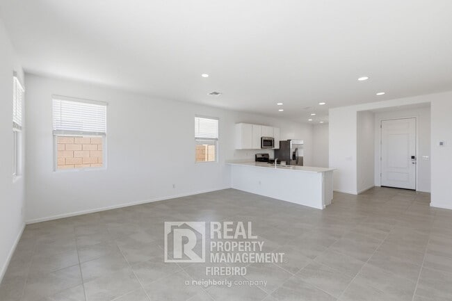 Foto del edificio - 17333 W Smoketree Dr