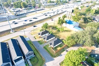 Building Photo - 3011 Columbia St