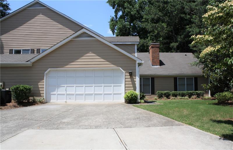 128 Great Oaks Ln, Roswell, GA 30075 Condo for Rent in Roswell, GA