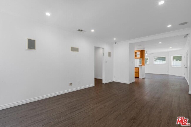 Building Photo - 18102 Valley Vista Blvd