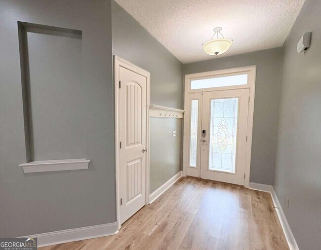 Foto del edificio - 130 Boatsman Way