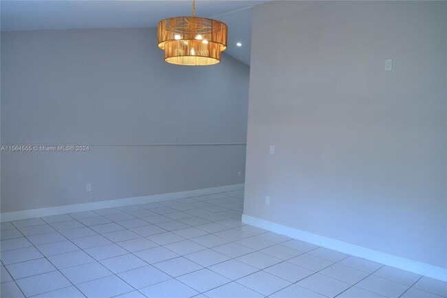 Building Photo - 11515 SW 81st Rd