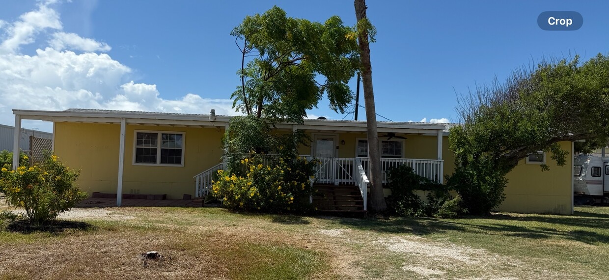 Primary Photo - 405 W Ave A
