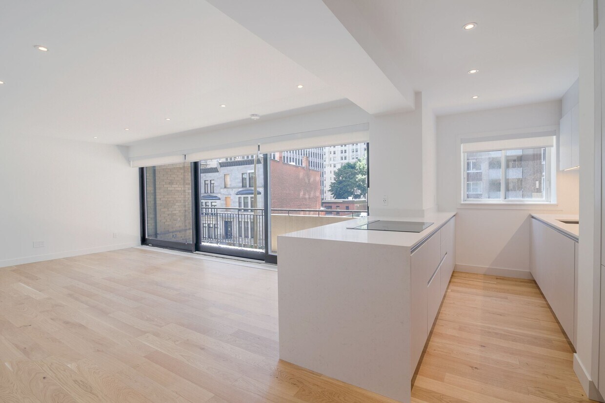 Drummond Plaza Apartments 3435 Drummond Montréal, QC