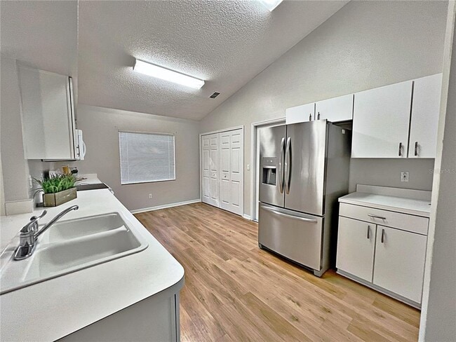 Foto del edificio - 3505 Tenby Cir