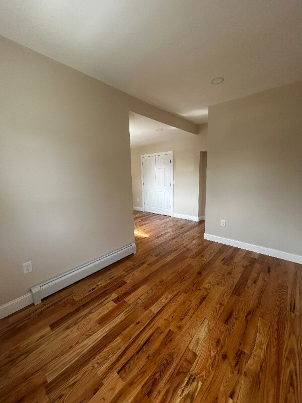 Foto del edificio - 63 Hawthorne Ave
