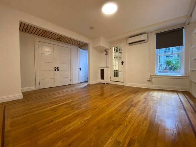 Foto del edificio - 284 4th St