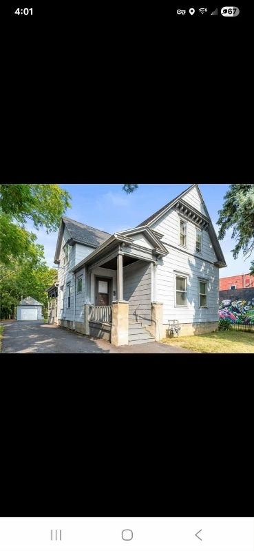 Foto principal - 1221 N Clinton Ave