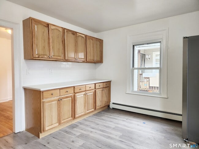 Building Photo - 202 Harral Ave