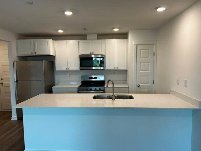 Foto del edificio - 2304 Noble Ln