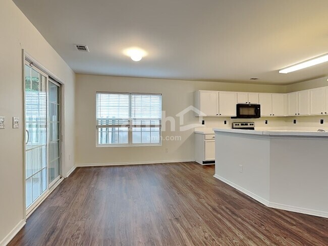 Building Photo - 12408 Lanier Islands Cir