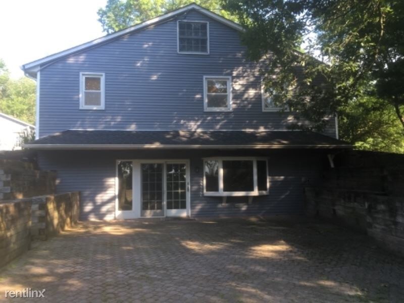 Building Photo - 3 br, 2.5 bath House - 300 County Rd 579
