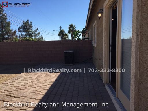 Building Photo - 3340 Bilicki St