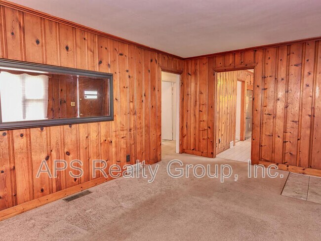 Building Photo - 3324 Arlington Dr