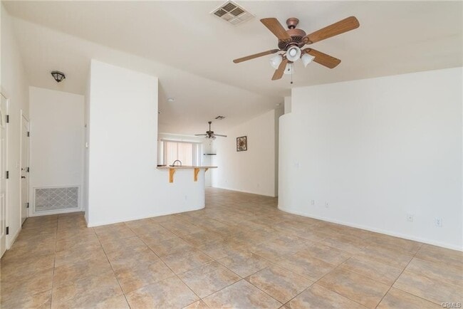 Building Photo - Gorgeous 3 Bedroom Home!