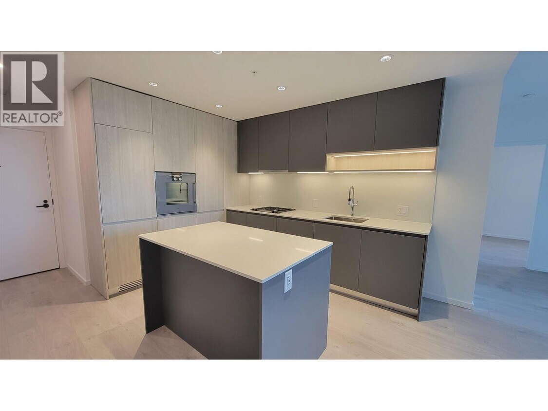 Photo principale - 6300 Minoru Blvd