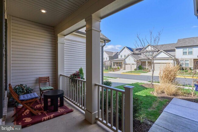 Foto del edificio - 15563 Blue Lotus Ln