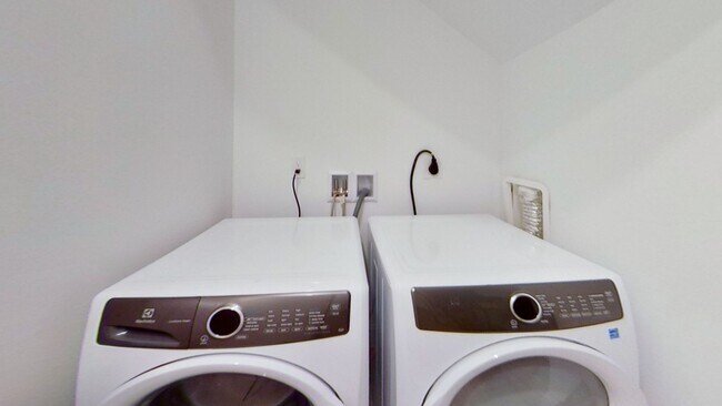 Foto del edificio - Linden 3 Bed