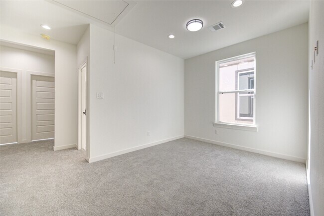 Foto del edificio - 2920 El Fenice Ln