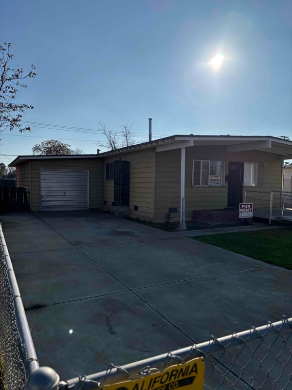 Foto del edificio - 237 W Strother Ave
