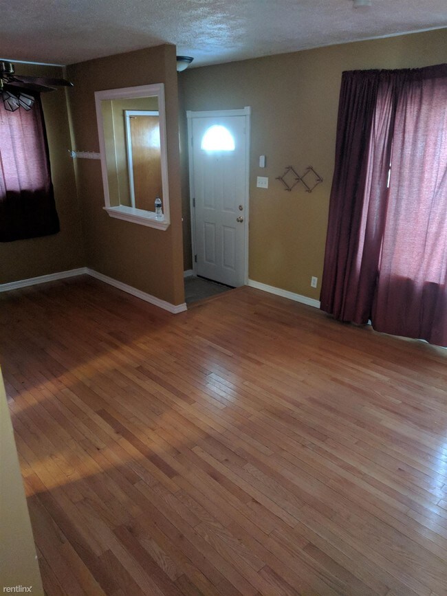 Building Photo - 2 br, 1 bath House - 4780 Matthew St