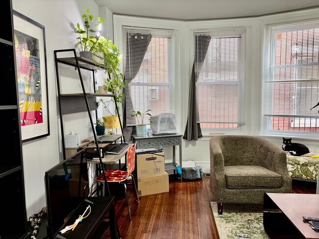 Photo - 5021 Pine St Apartment