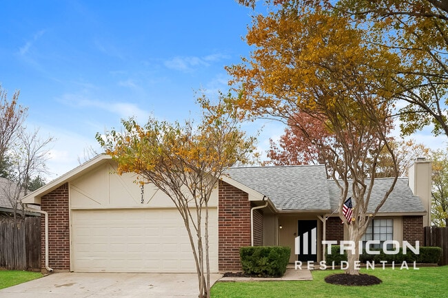 Building Photo - 3312 Woodlark Dr