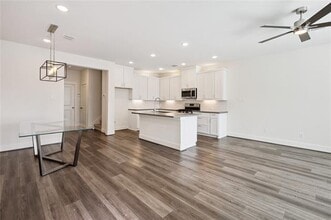 Building Photo - 6309 Rover Ln