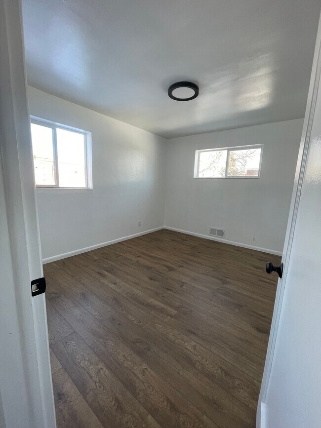 Habitación #2 - 933 Fremont Ave S