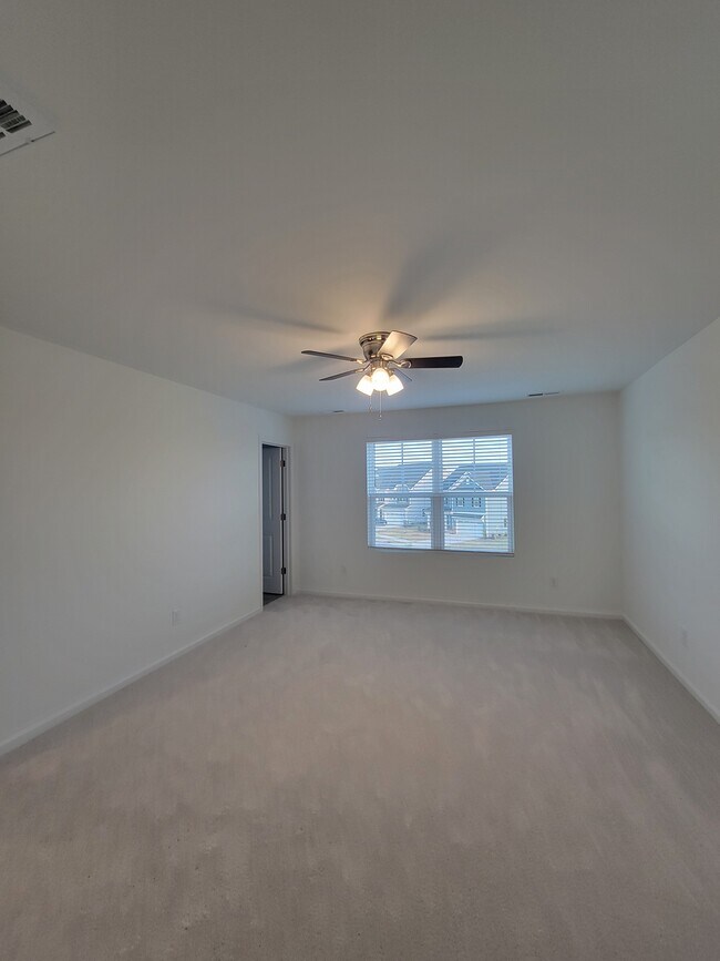 Building Photo - 1467 Jay Rd