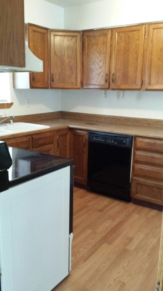 Foto del edificio - 3403 Lilac Ct