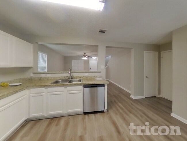 Foto del edificio - 21606 Dawn Timbers Ct