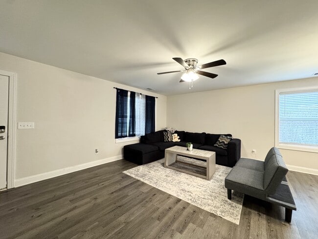 Foto del edificio - 620 Poplar St