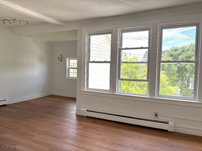 Foto del edificio - 192 N 17th St