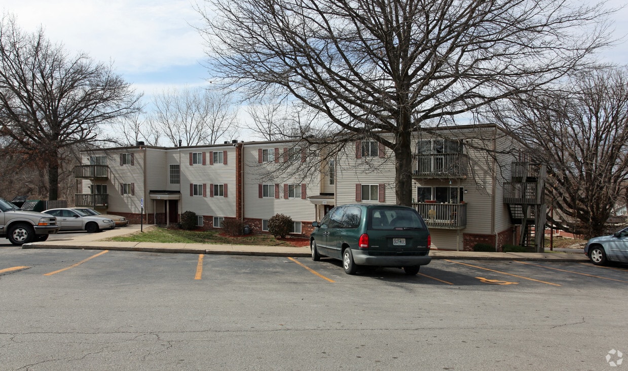 Building Photo - Walnut Grove