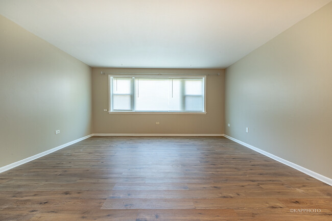 Building Photo - 2041 N 19th Ave