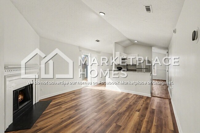 Foto del edificio - 7960 E Field Dr