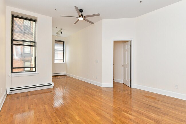 Foto del edificio - 1115 Willow Ave