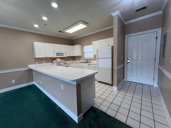 Building Photo - 4868 Dahlia Ct