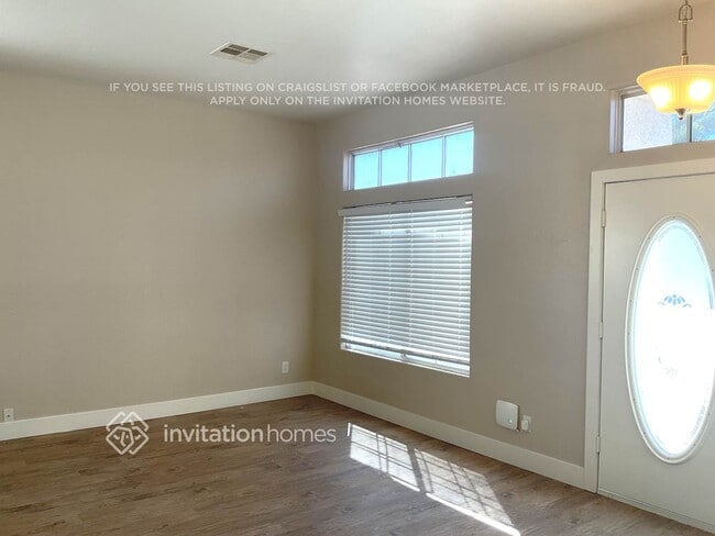 Building Photo - 9420 Lugo St