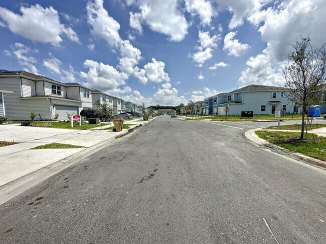 Foto del edificio - 4621 Sparkling Shell Ave