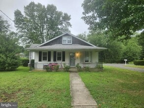 Building Photo - 108 Borton Landing Rd