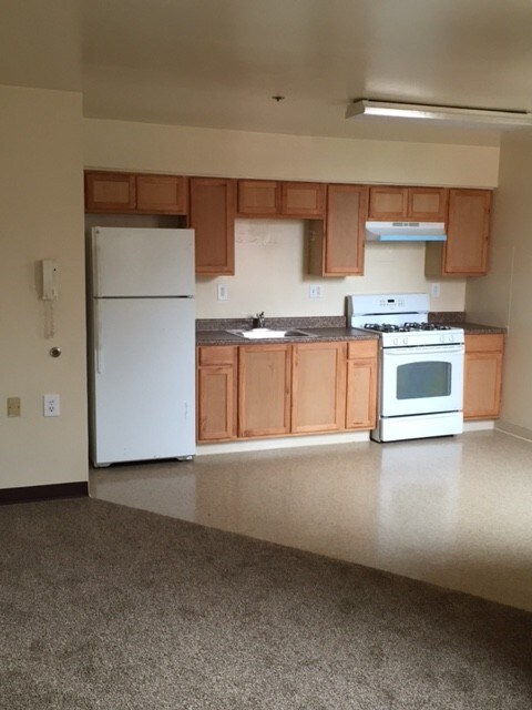 Kitchen - 7165 Ogontz Ave